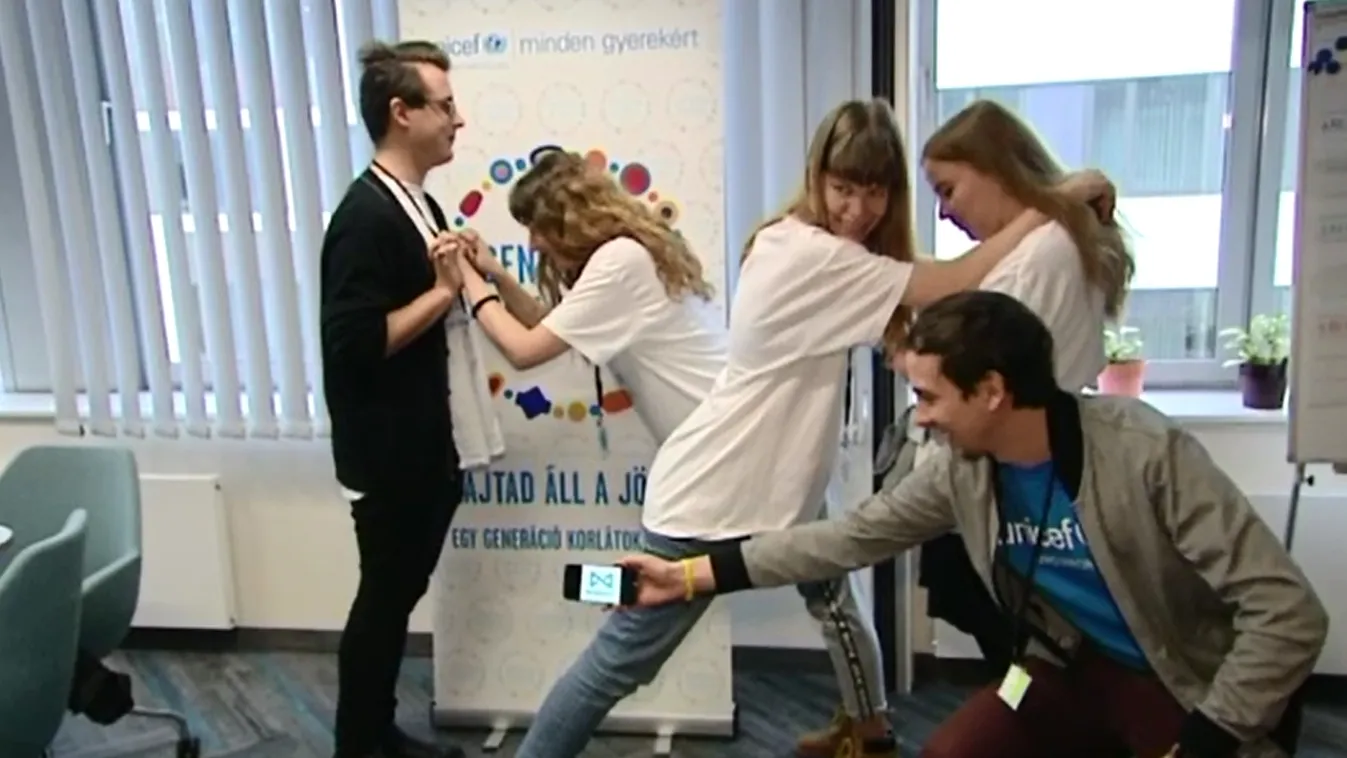 Nem csak szakmai, de anyagi segítséget is kapnak a terveik megvalósításához