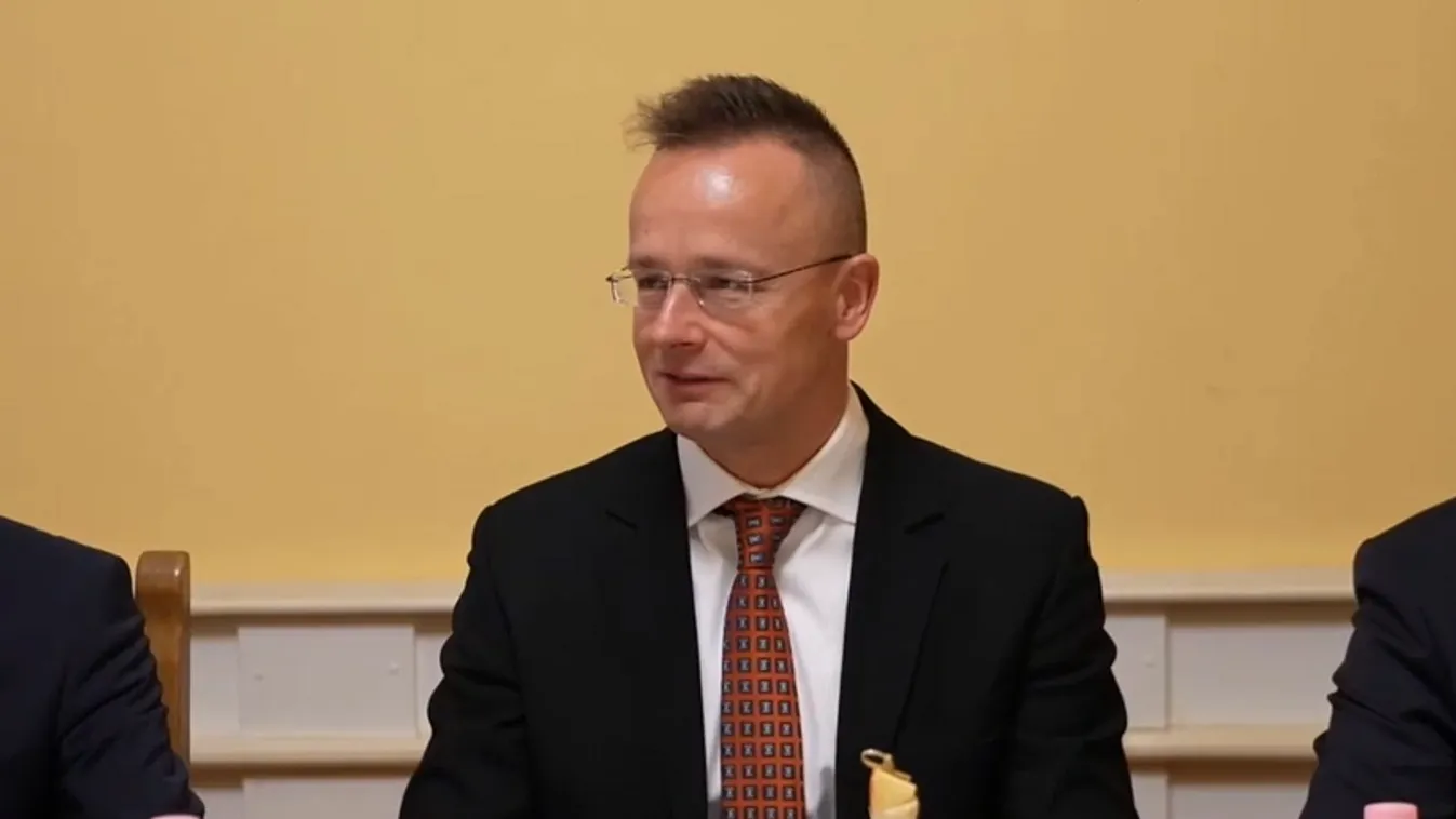 Szijjártó Péter: 150 milliárd forintból 69 ezer munkahelyet sikerült megóvni + videó