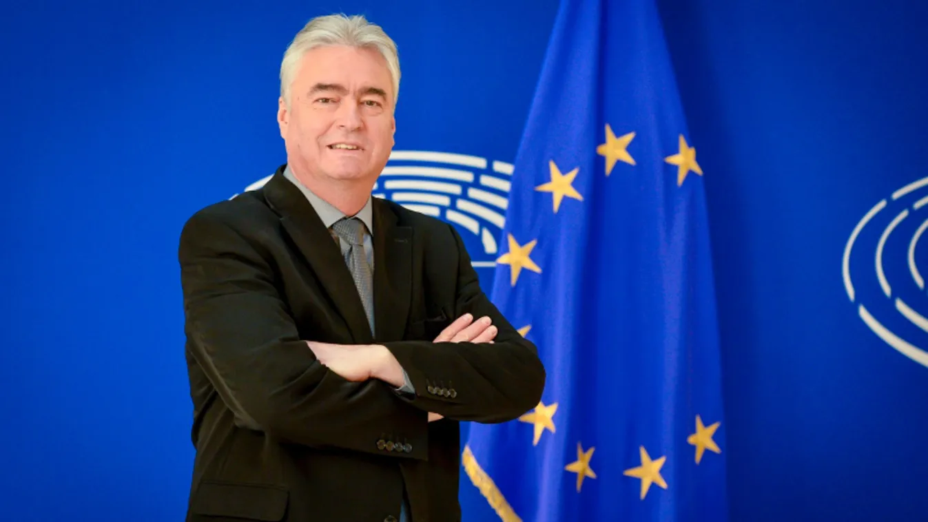 A Néppárt gondjai csak most kezdődnek – szlovén EP-képviselő a Fidesz távozásáról