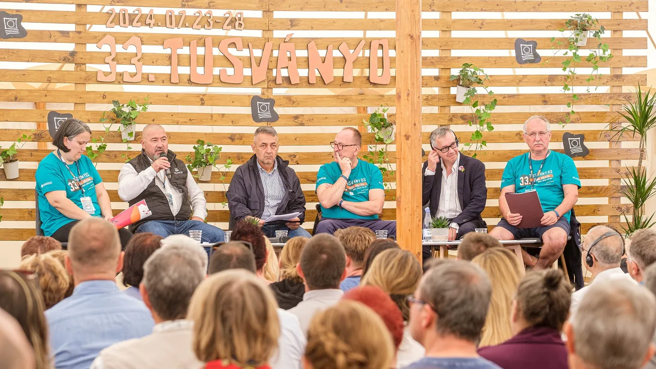 Megnyitották a 33. Bálványosi Nyári Szabadegyetem és Diáktábort + videó