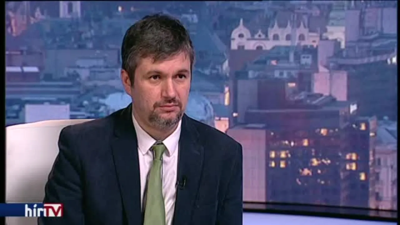 Fogás a kormányon?