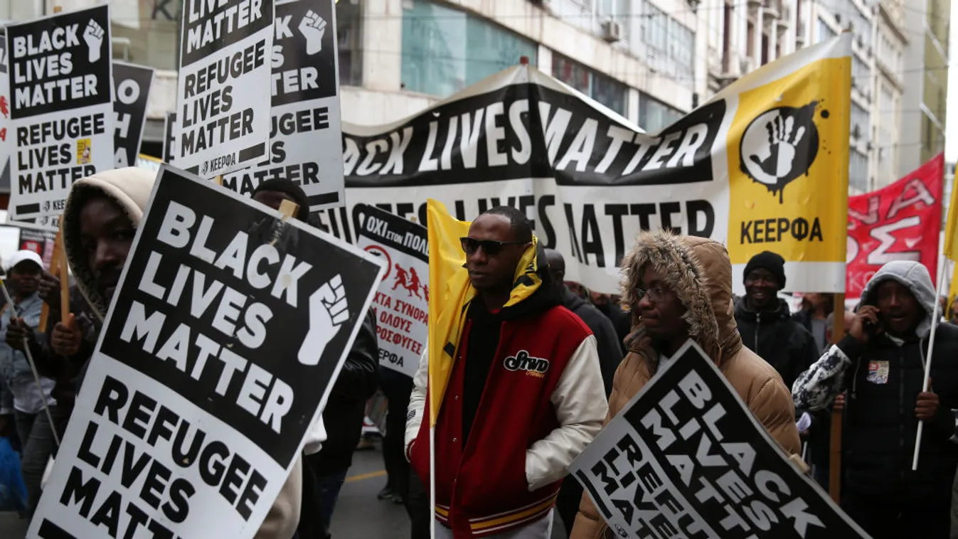 Több száz menekült tüntetett Athénban