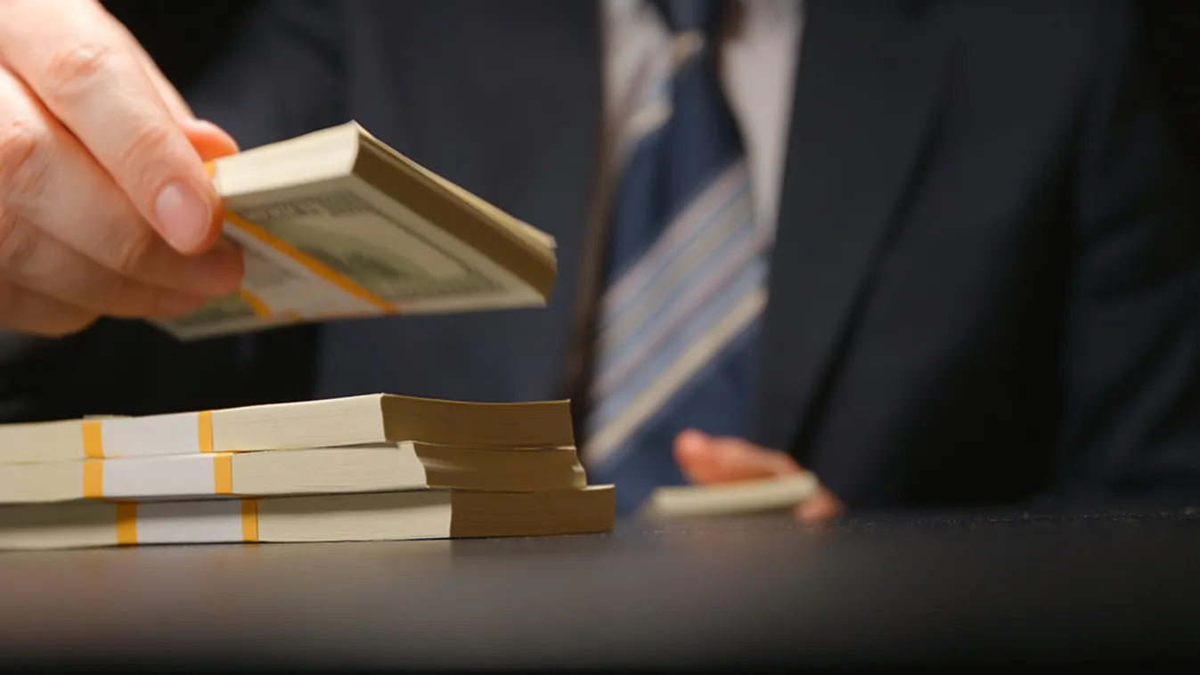 Pénzszivattyú – Egyenesen