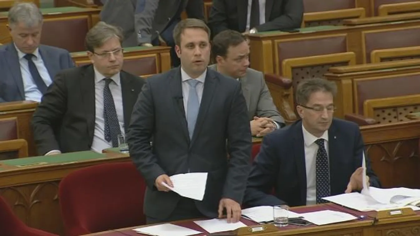 Szelídebben csicskázott ma a kormány a parlamentben