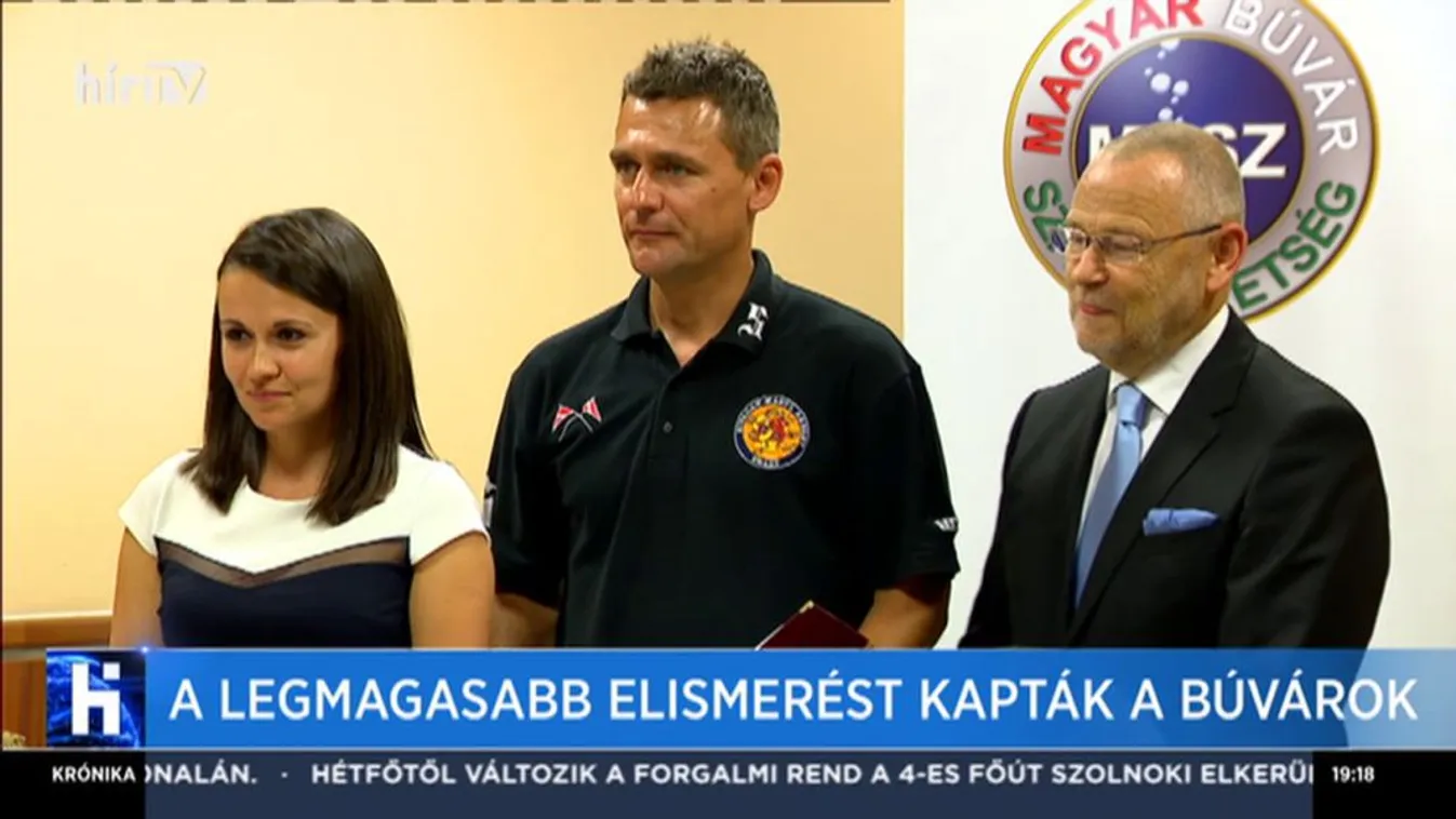Dunai hajóbaleset - Kitüntették a mentésben részt vevő búvárokat