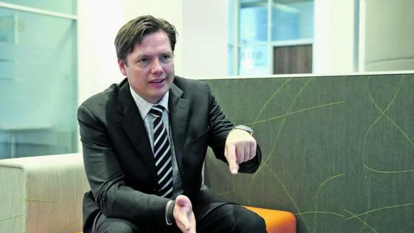 Adócsökkentés: Több megoldás közül is választhat a kormány