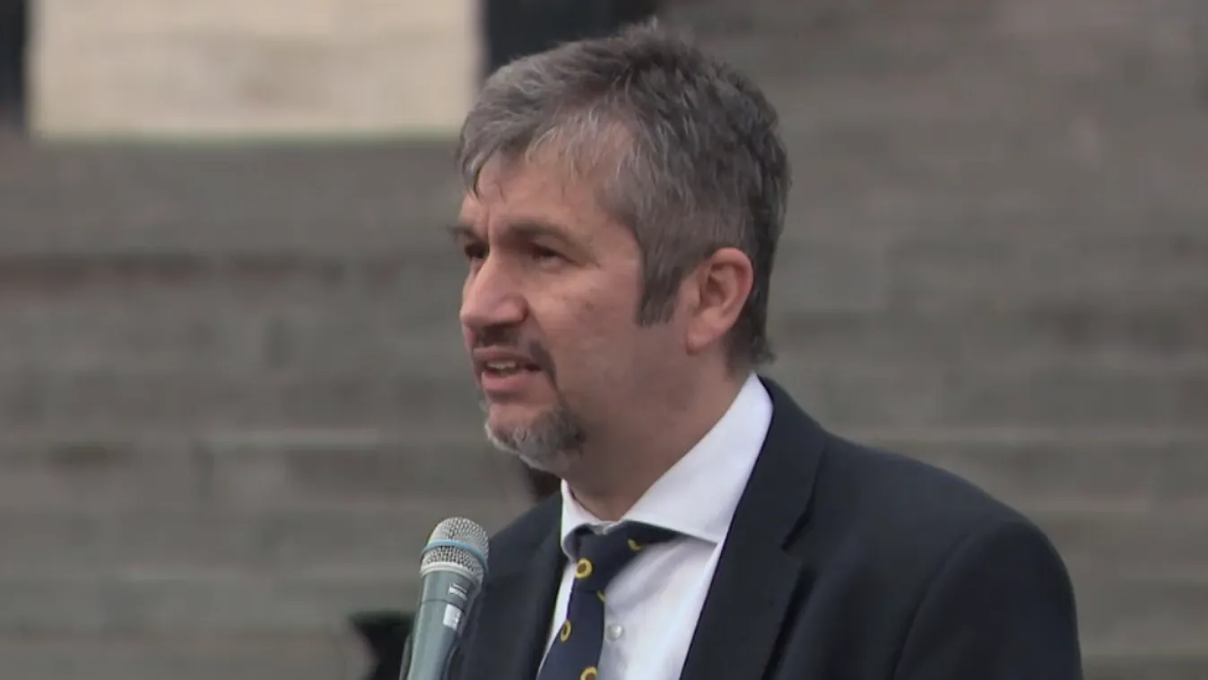 Ismét visszavonhatják Hadházy Ákos mentelmi jogát