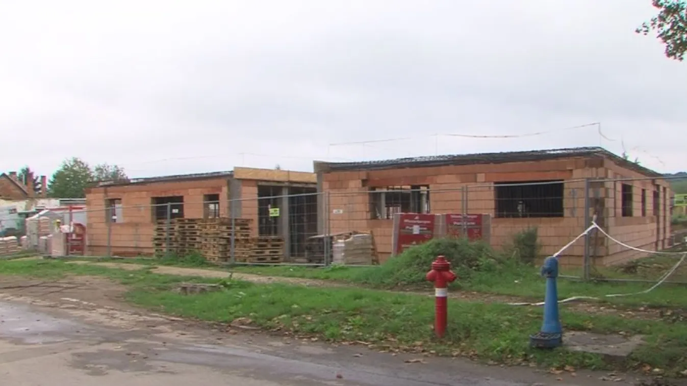 Százmilliót kapott a tanuszoda, pedig még csak papíron létezik