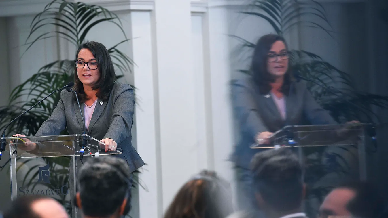 Novák Katalin: A kormány célja, hogy esélyt adjon a fiataloknak