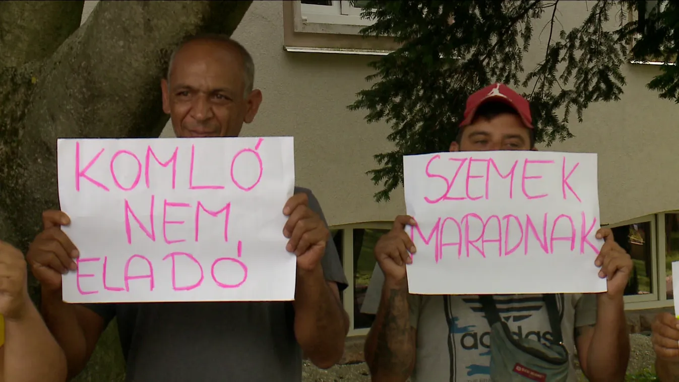 Tüntetők fogadták Dobrev Klárát Komlón