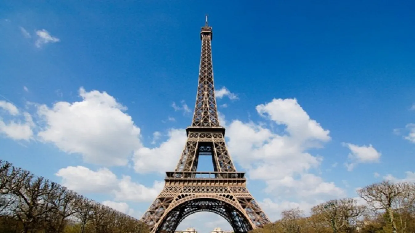 Július közepén nyitják meg újra az Eiffel-tornyot a látogatók előtt