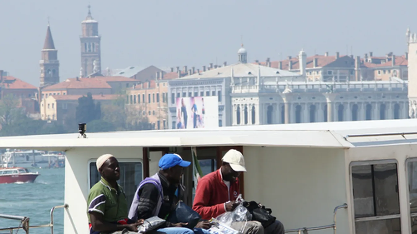 Salvini ellenzi az olasz kikötőkben a migránsoknak felállított karanténhajókat