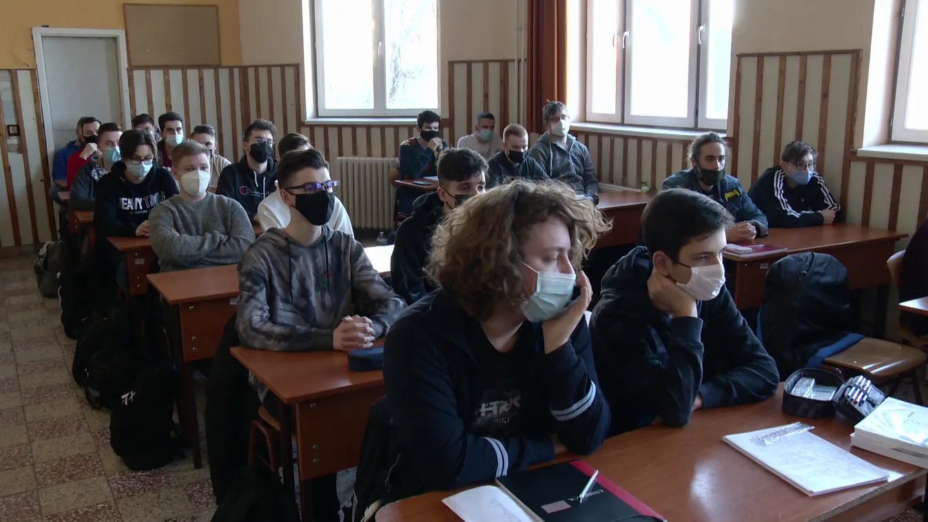 Szombaton írják a gimnáziumi központi írásbeli felvételit