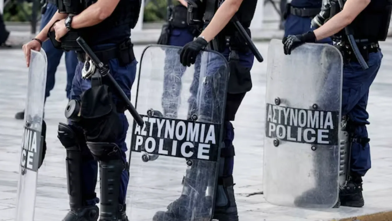 Halálra késeltek Athénban egy görög szurkolót a Bajnokok Ligája meccs előtt