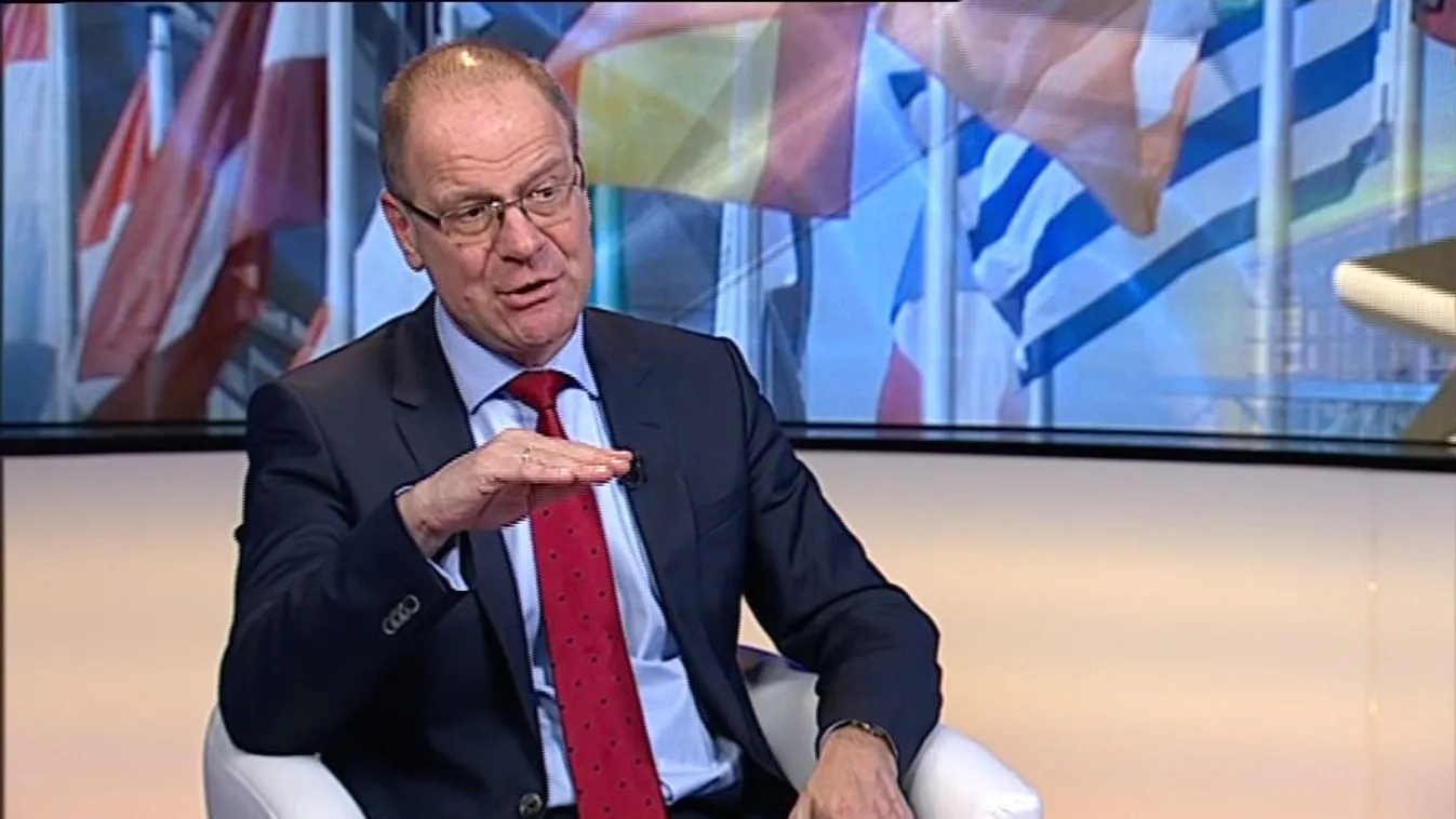 Navracsics Tibor: Ez egy fontos, európai jellegű probléma