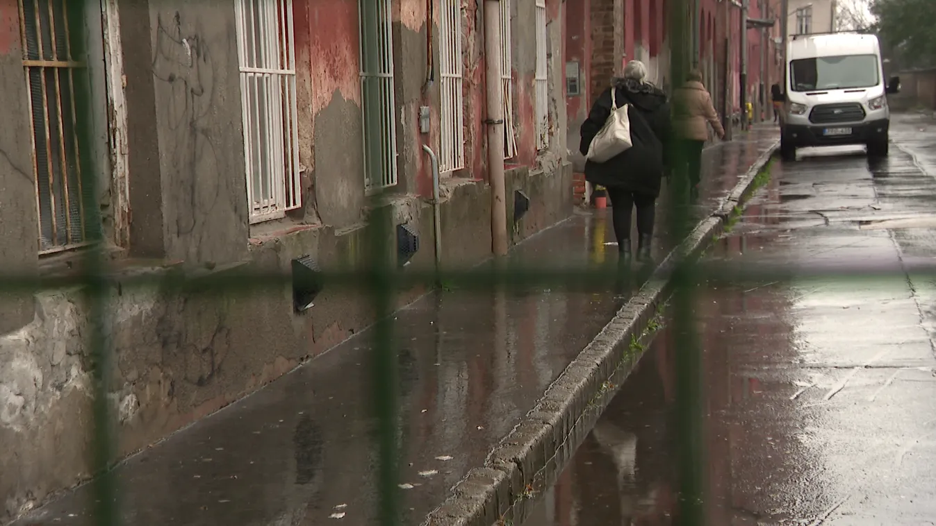Menekülnének a bérlők a Kőbányai úti horrorházból + videó