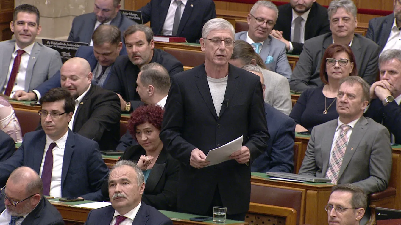 Ellenzéki kritika a Parlamentben + videó