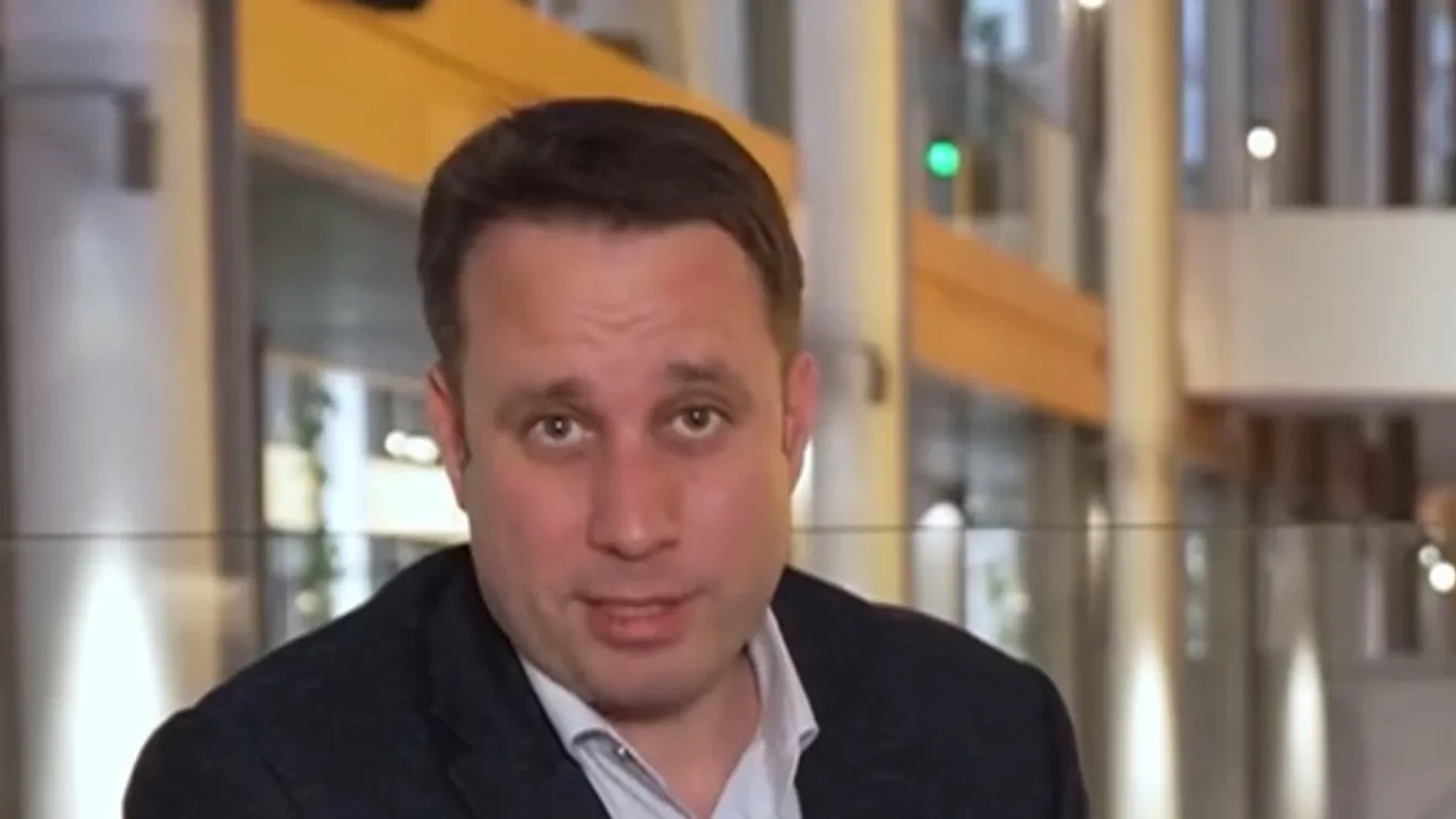 Dömötör Csaba: Maradnak-e a Facebook-cenzorok Európában?  + videó