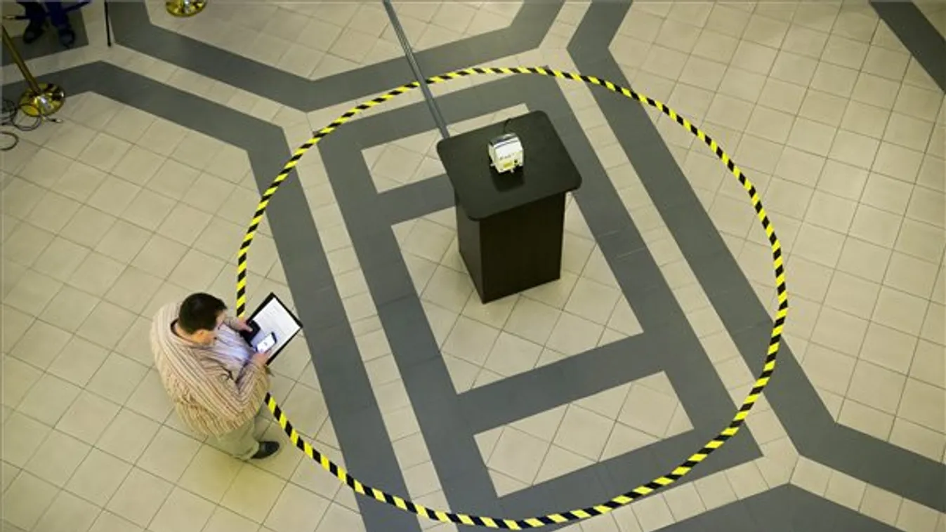 Vasárnapi boltzár – Magyarország élőben