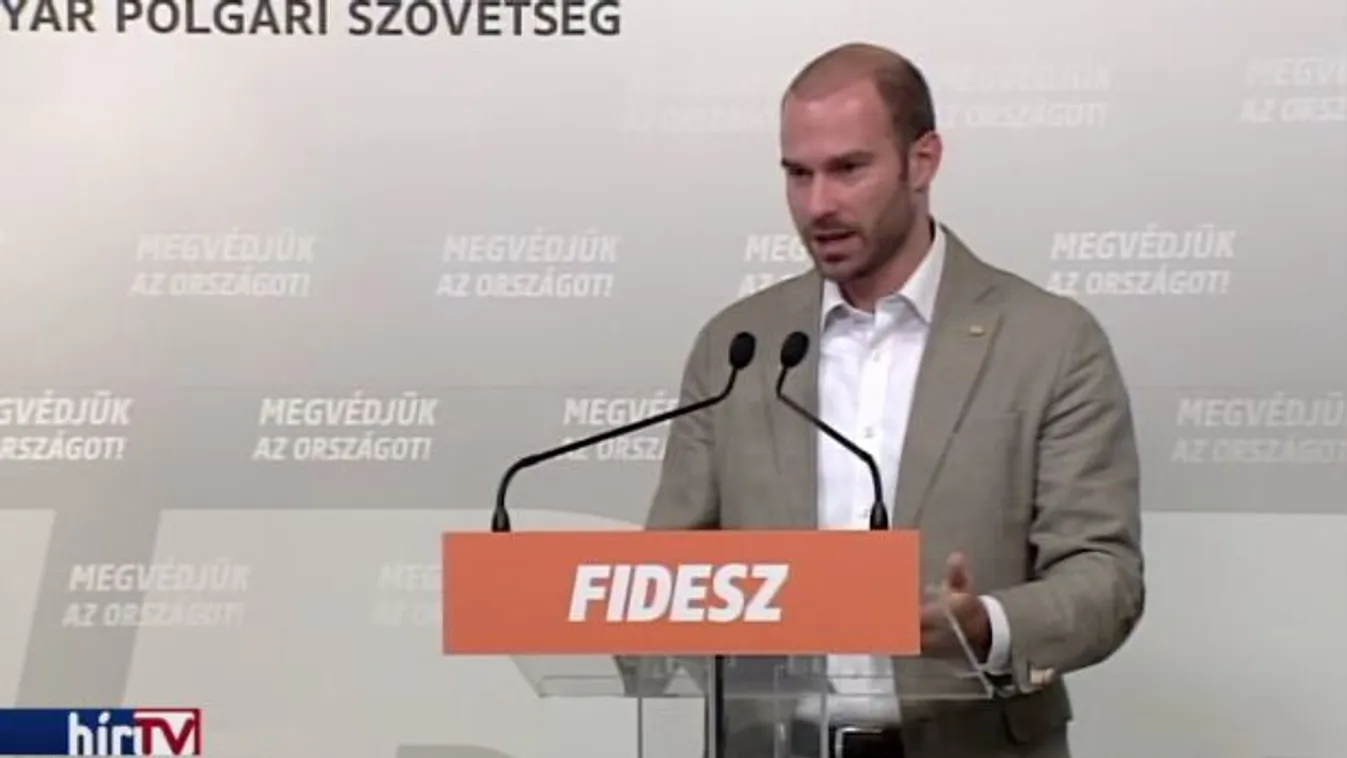 Hollik sem tudja, de szerinte biztos megvan az oka