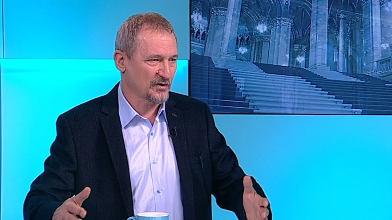 A választási stratégia összehangolását kérik értelmiségiek