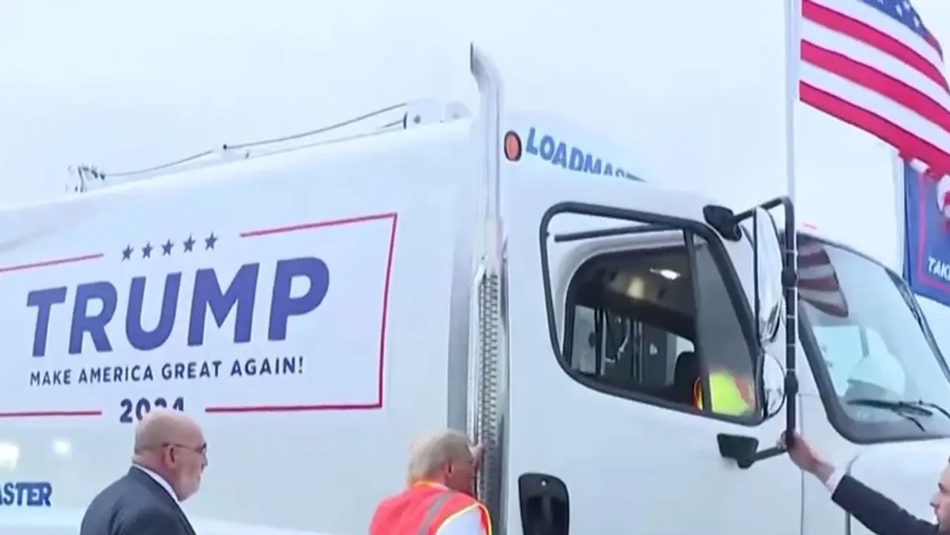 Kukásautóra ült Donald Trump + videó