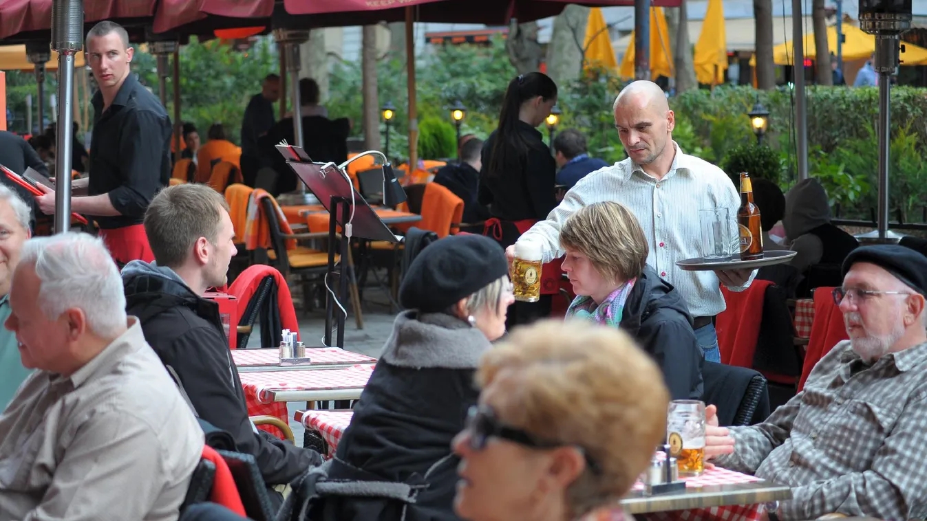 Még mindig nem keresnek eleget a pincérek