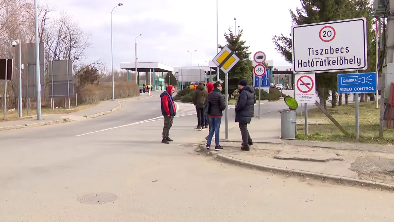 Folyamatosan érkeznek a menekültek, helyzetjelentés Tiszabecsről