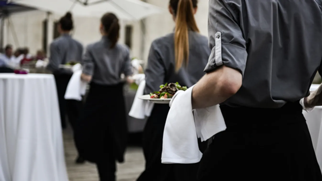 Bizakodók a balatoni vendéglátók