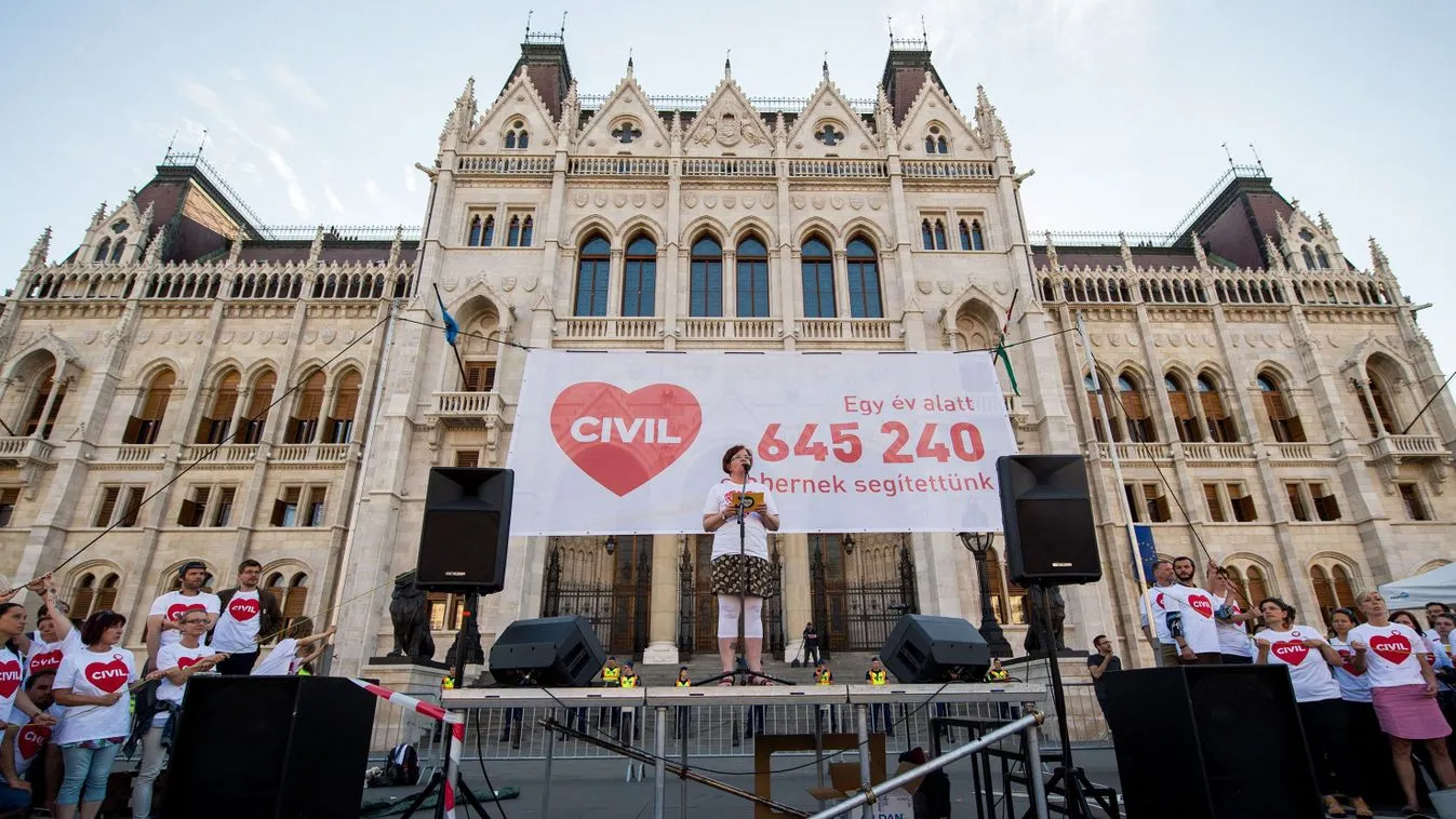 Külföldi pénzből működő érdekérvényesítő szervezetek tiltakoznak a finanszírozásuk nyilvánosságra hozatala miatt