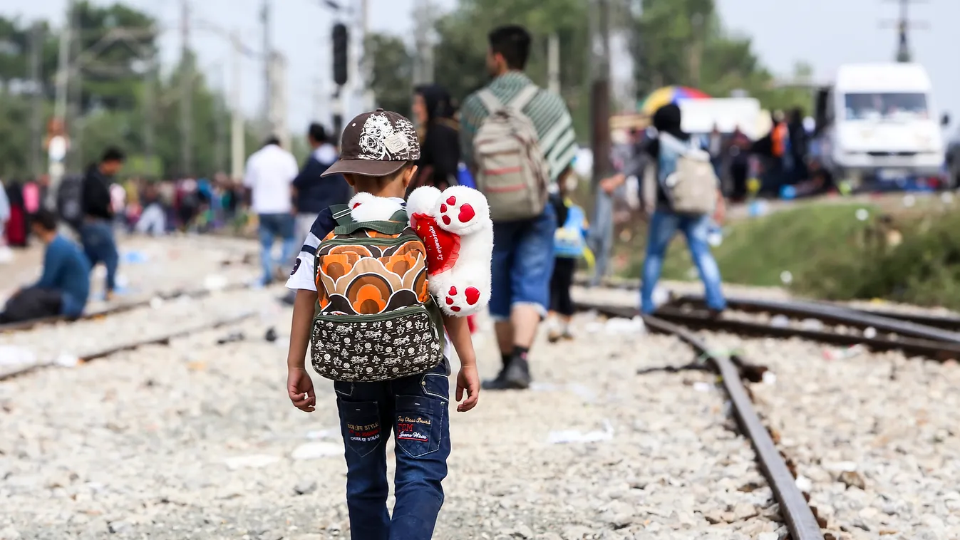 Washington a migránsválság miatt megvonja a támogatást három közép-amerikai országtól