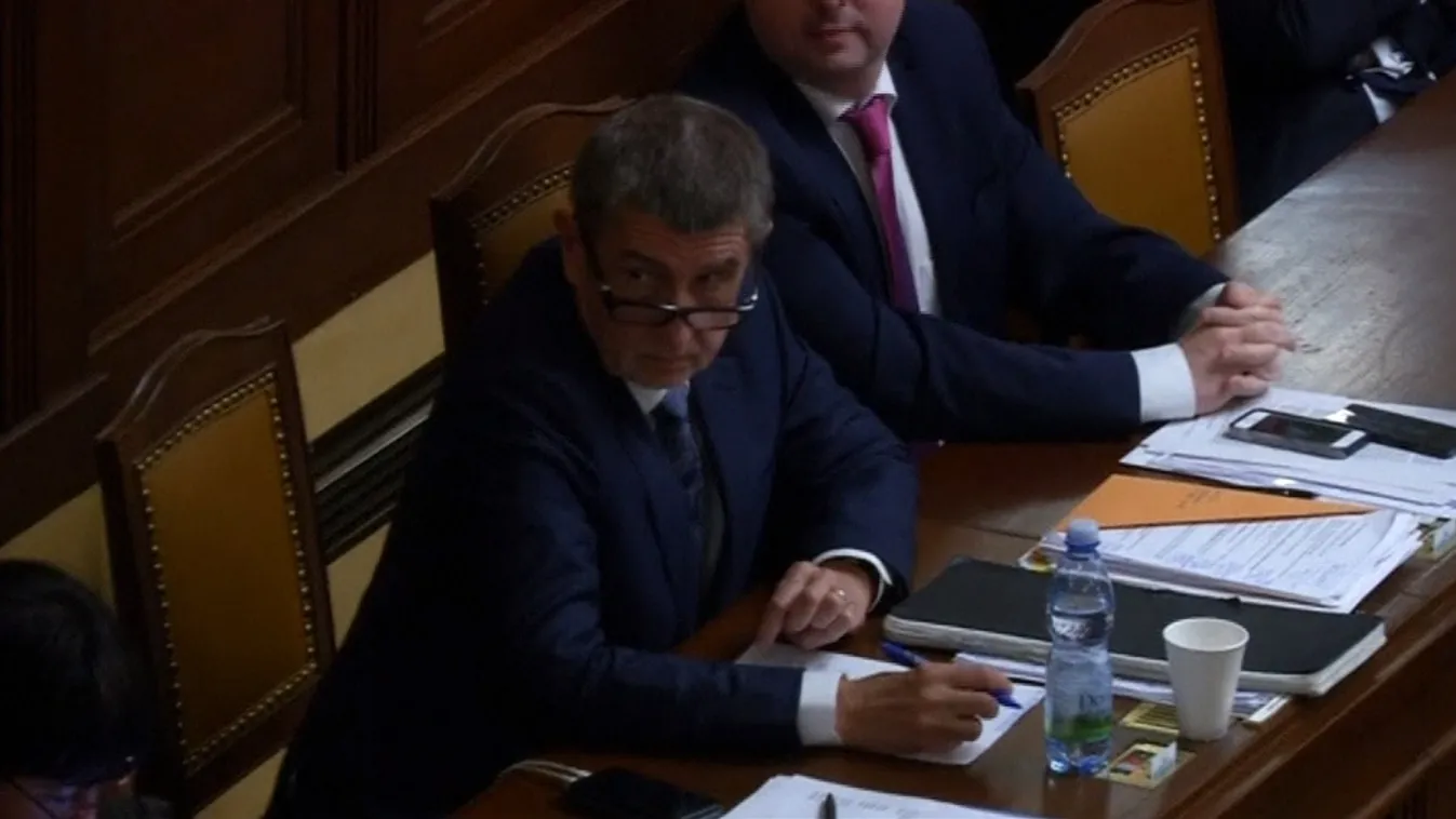 Kudarcot vallott az ellenzék próbálkozása