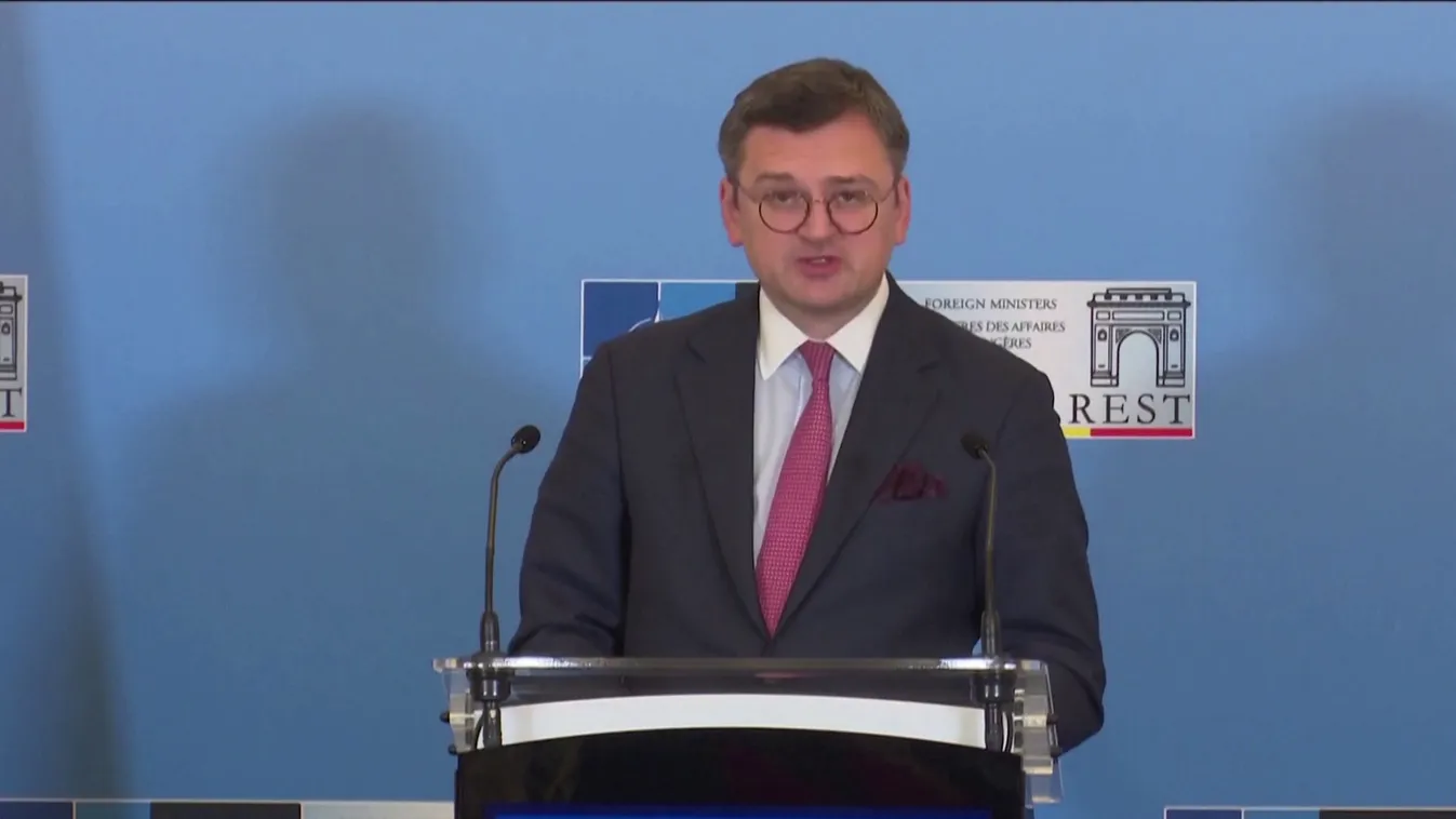 Egymás után mondanak le az ukrán miniszterek + videó