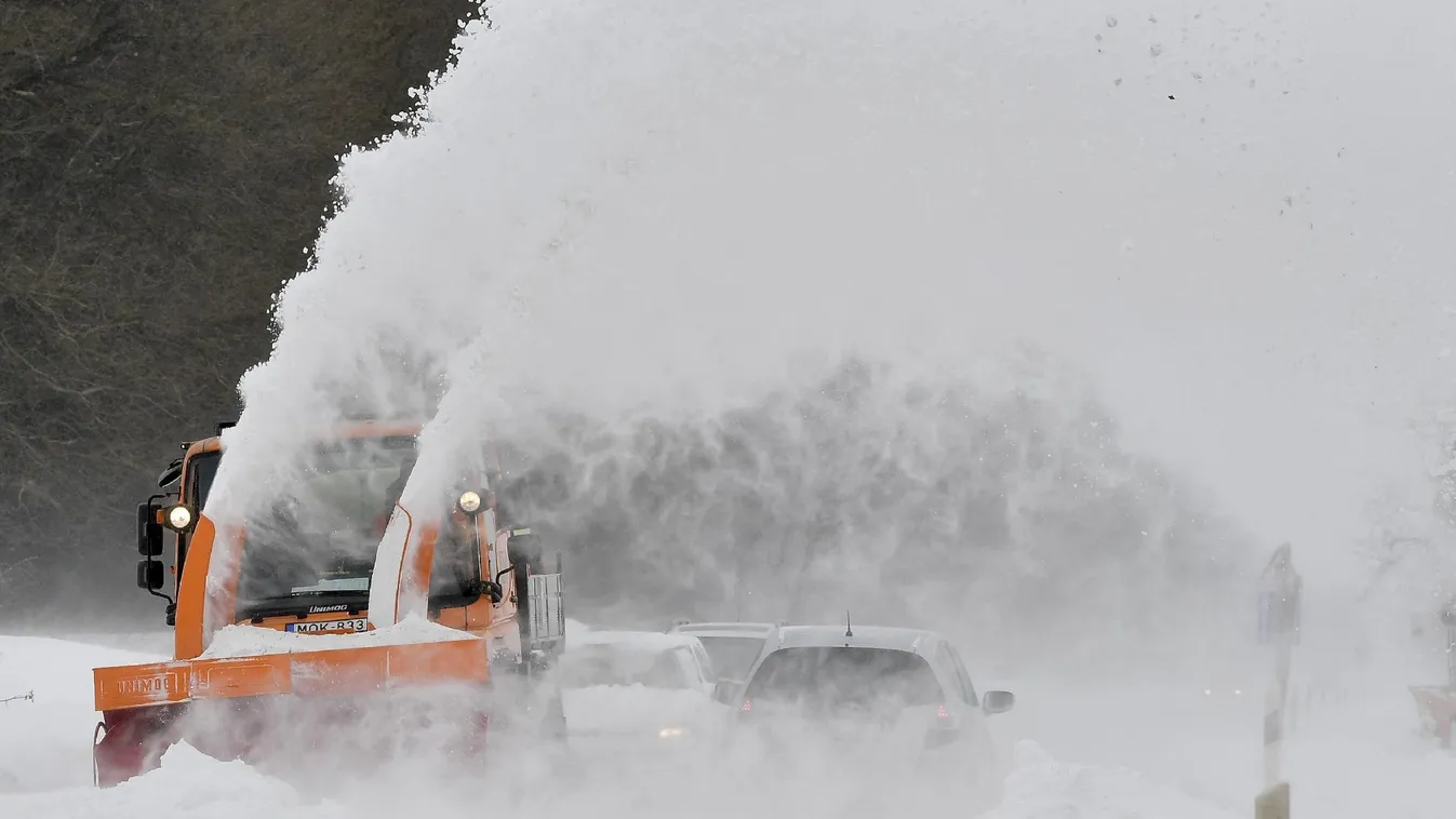 Még nincs vége: piros riasztás, télies útviszonyok, áramszünet