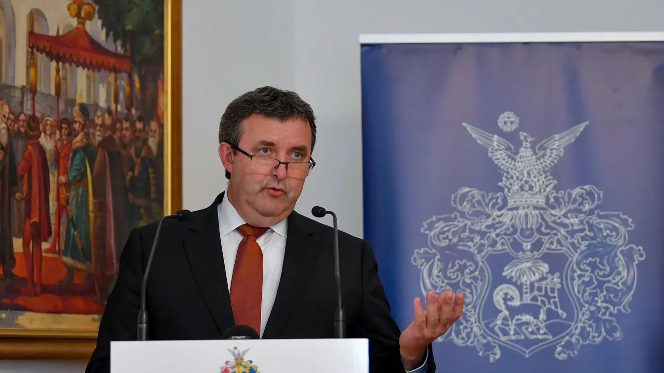 Palkovics László: A kormány 35 milliárddal támogatja a debreceni oktatásfejlesztést