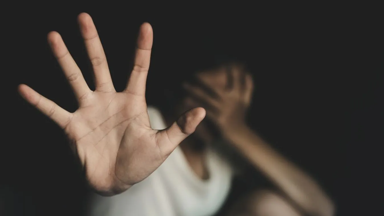 Prostitúcióra kényszerítette és a barátaival megerőszakolta a 13 éves lányt