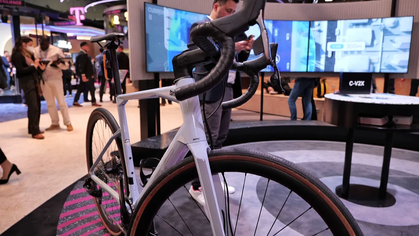 Radar - Autókkal kommunikáló kerékpár