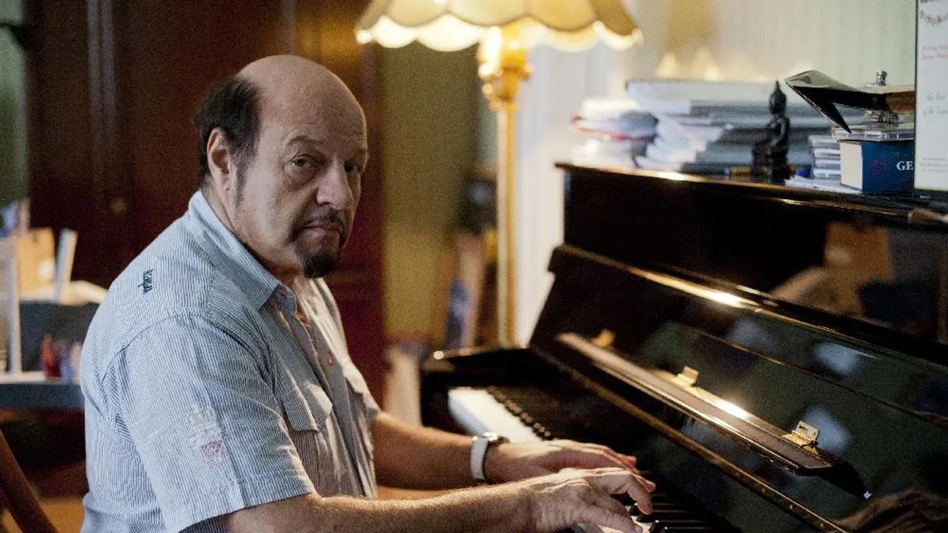 Kirúgta az Operettszínház Kerényi Miklós Gábort