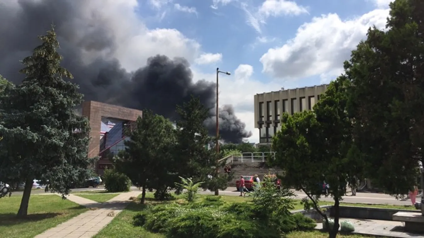 Sikerült eloltani a raktártüzet a XIII. kerületben