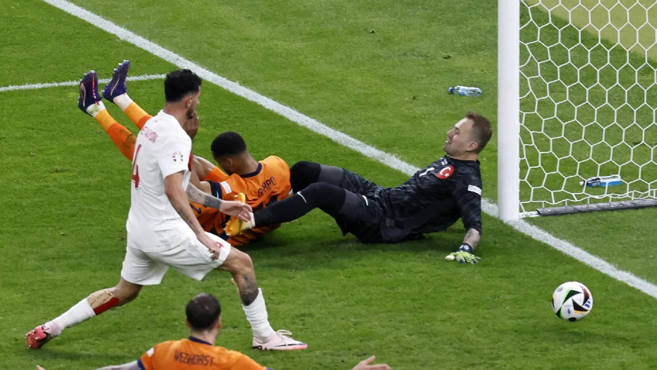 Hollandia fordított és Eb-elődöntős