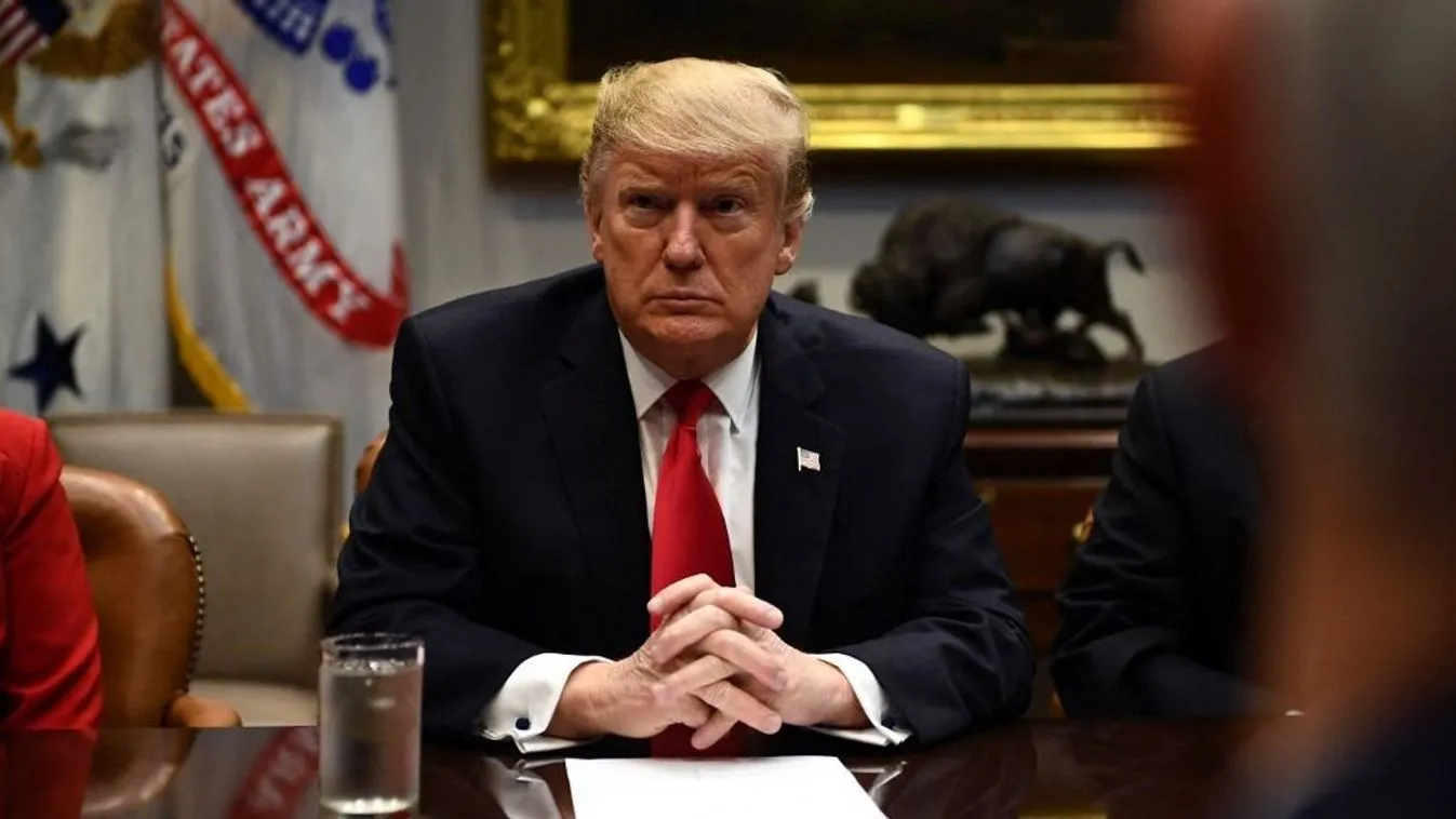 Iránból támadnak: hekkerek 100 GB titkos Trump-emailt loptak el