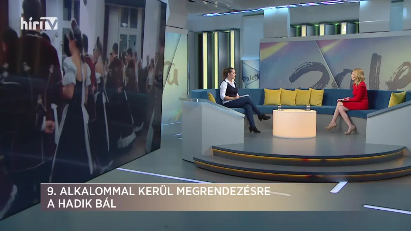 Paletta: "Színpompás huszáregyenruhák, csillogó kardok"