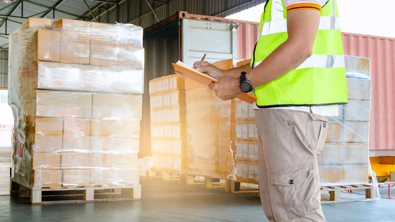 Útnak indult a Magyar Máltai Szeretetszolgálat segélyszállítmánya Erdélybe