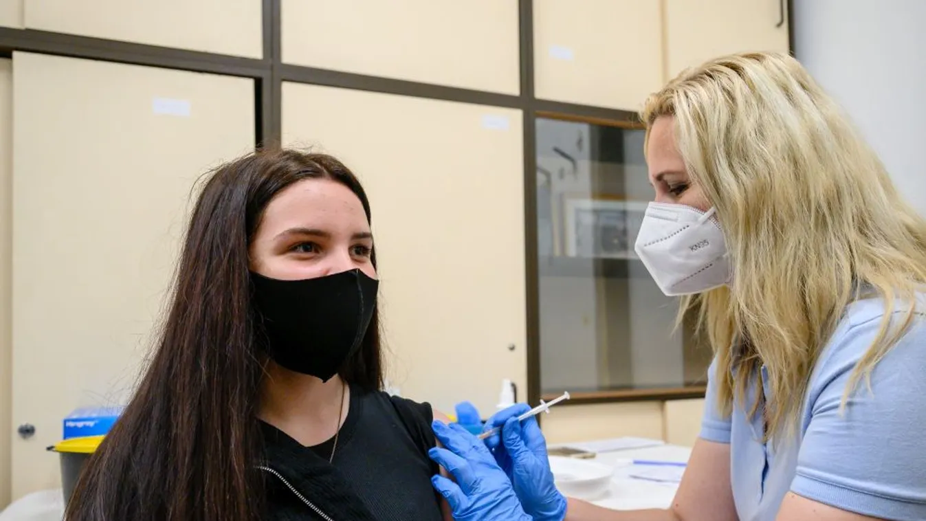 Elhunyt 12 beteg, 371 új koronavírus-fertőzöttet találtak Magyarországon