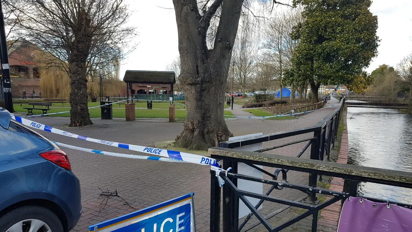 Moszkva válaszol: brit diplomatákat utasítanak ki