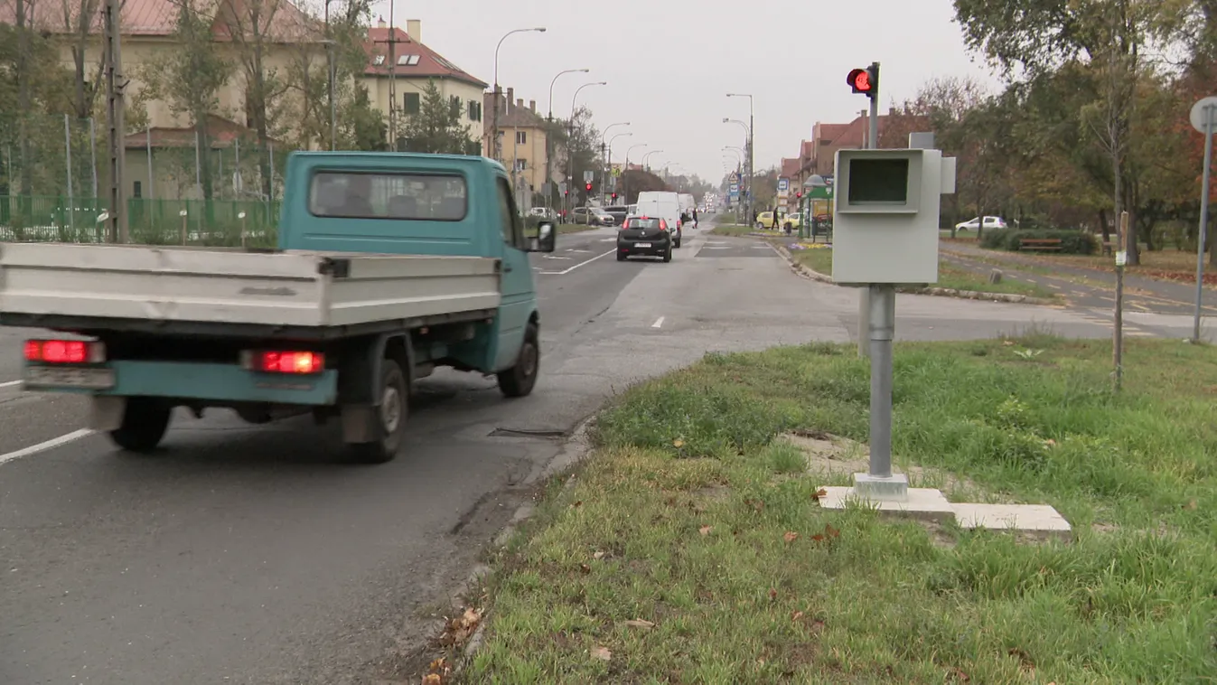 Trükkös dobozzal fogja a gyorshajtókat a rendőrség