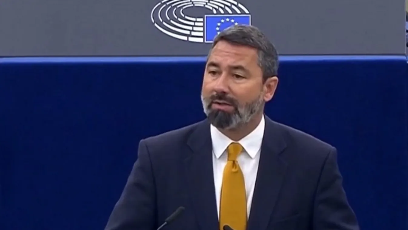 Hidvéghi Balázs: Több tiszteletet a lengyeleknek!