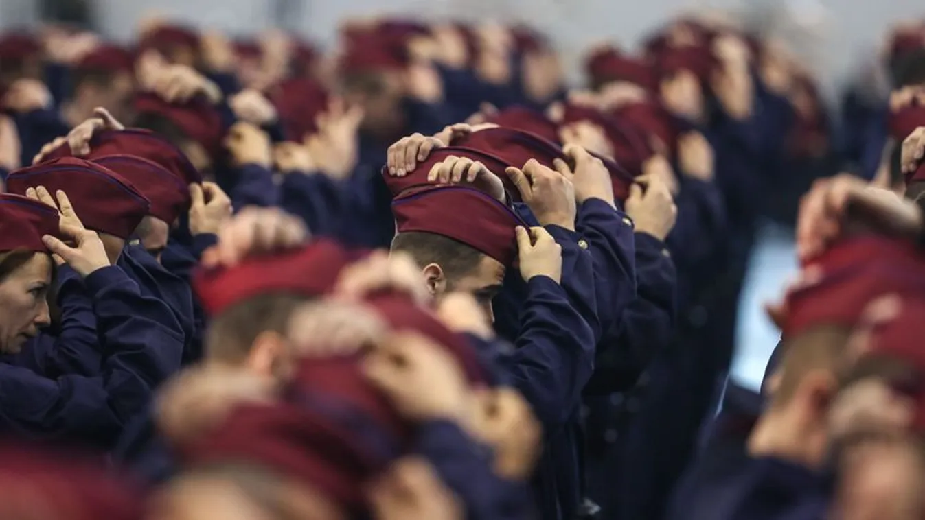 Nem hisznek Márki-Zay Péternek a belügyi dolgozók
