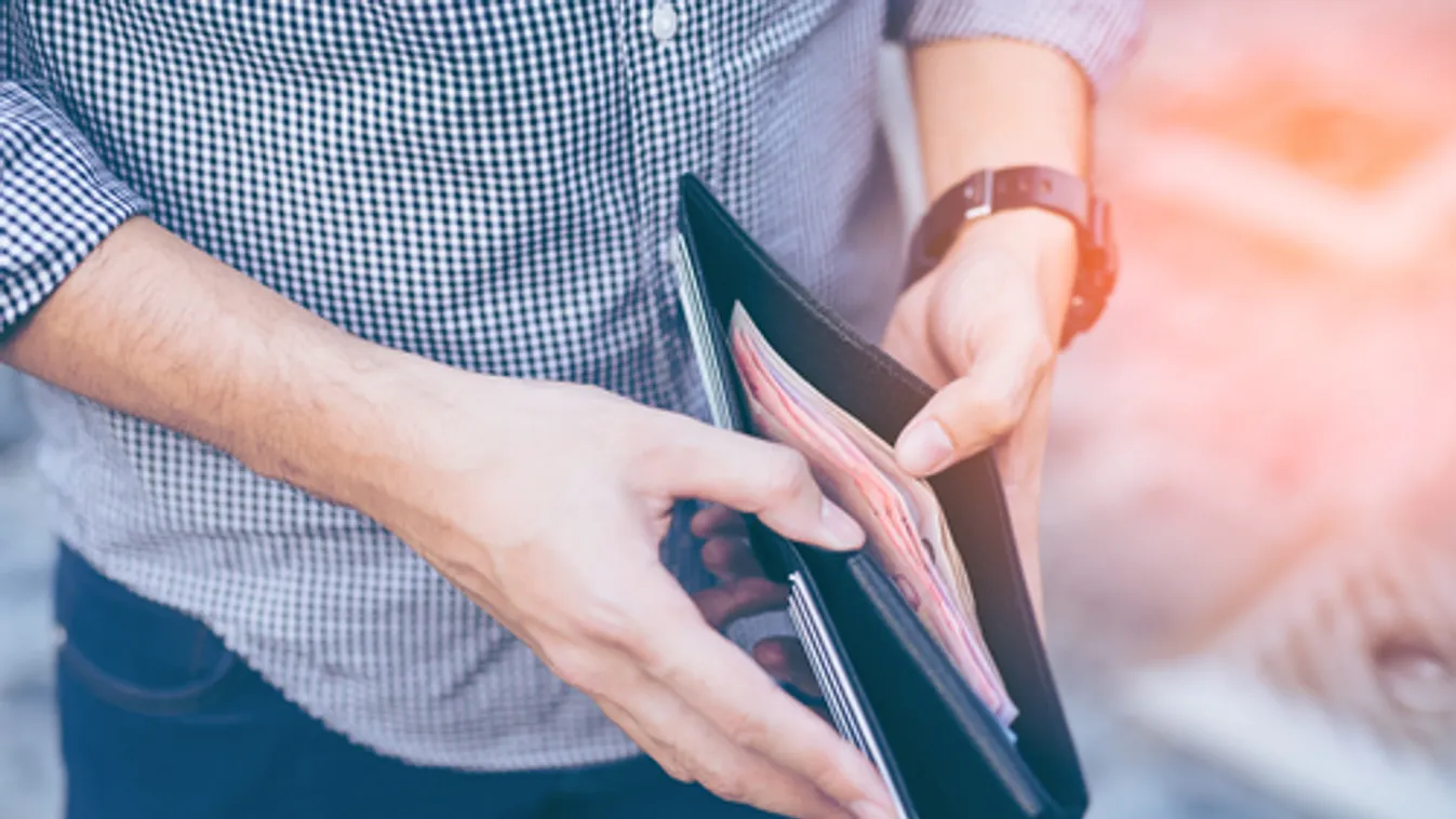 Századvég: A demokráciára is veszélyt jelent az alapjövedelem