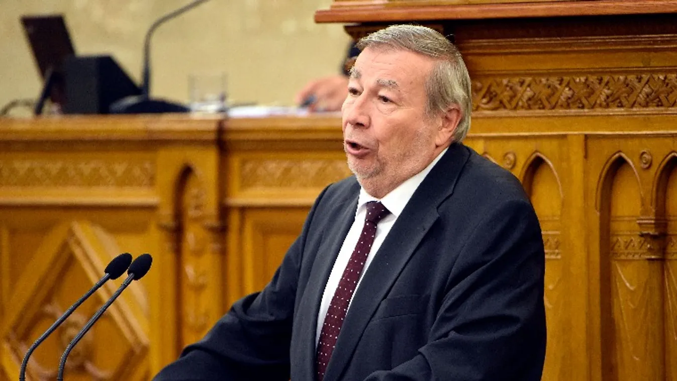 Kovács Árpád: A kormány gazdaságvédelmi intézkedései is életet mentenek